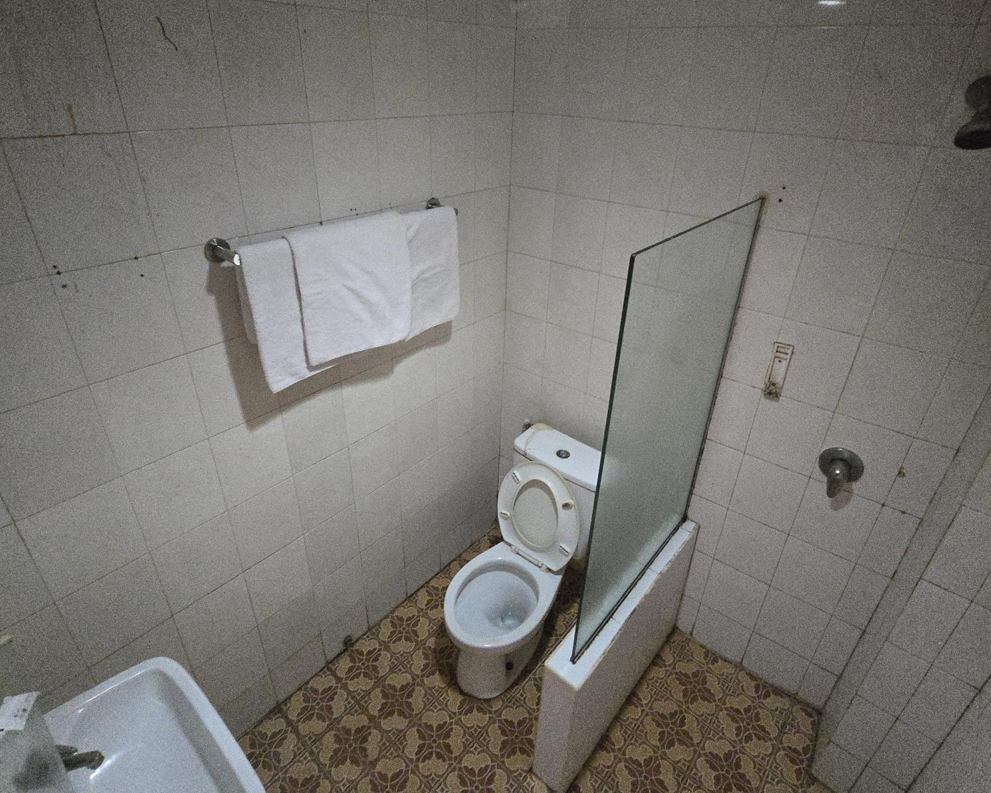 Hotel Maxim Kwitang Jakarta Bilik gambar