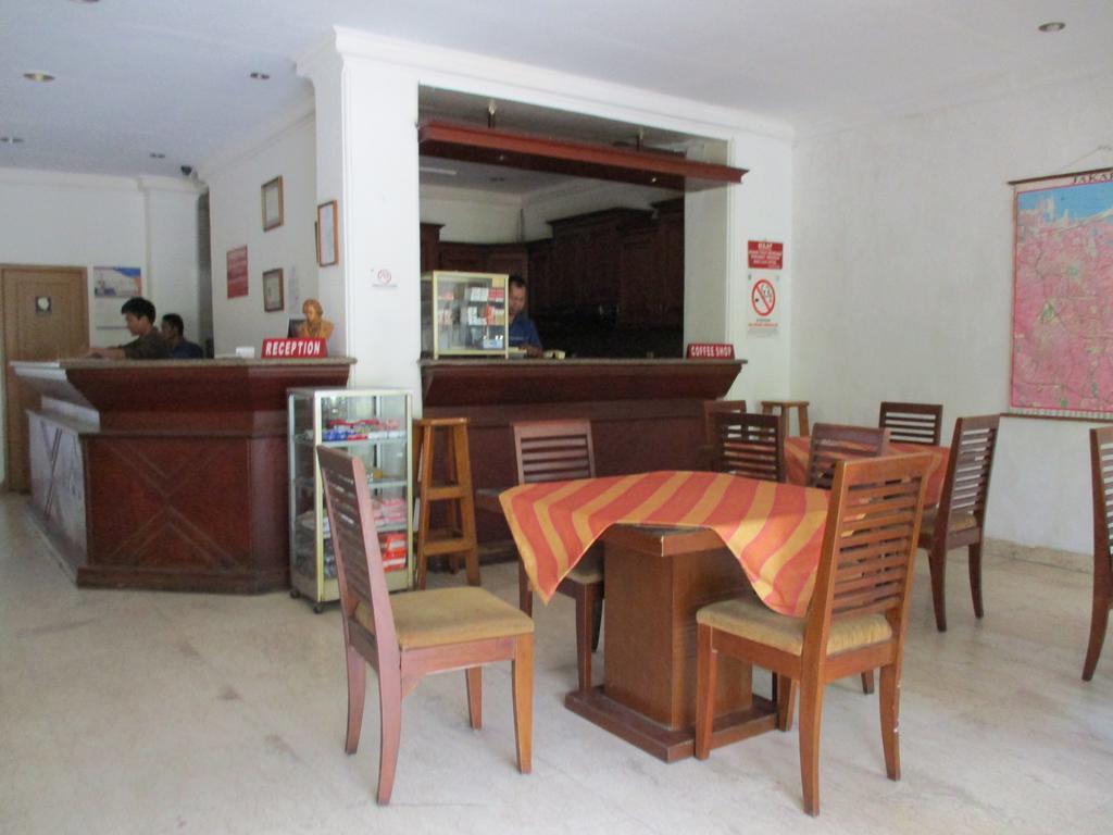 Hotel Maxim Kwitang Jakarta Luaran gambar