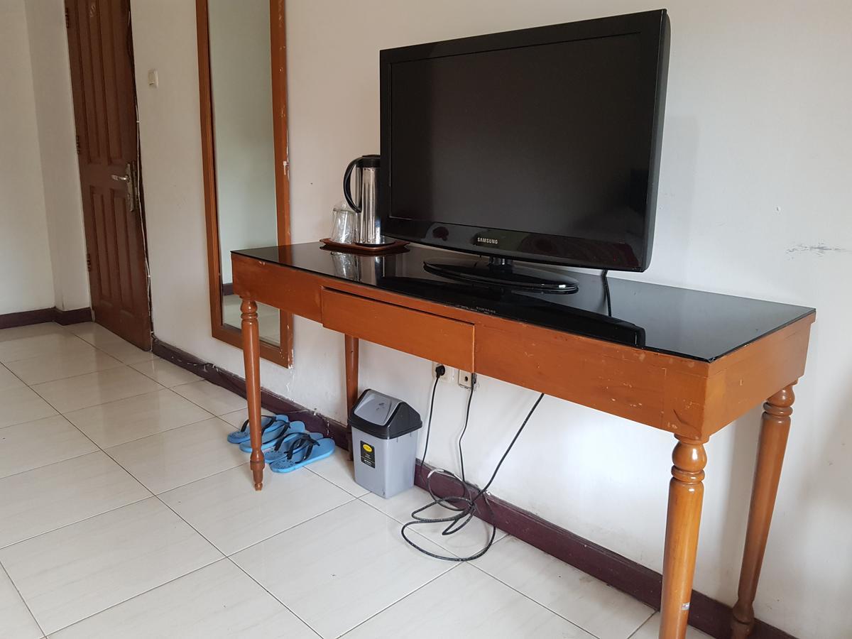 Hotel Maxim Kwitang Jakarta Luaran gambar